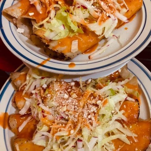 ENRROLLADAS CON SALSA NATURAL