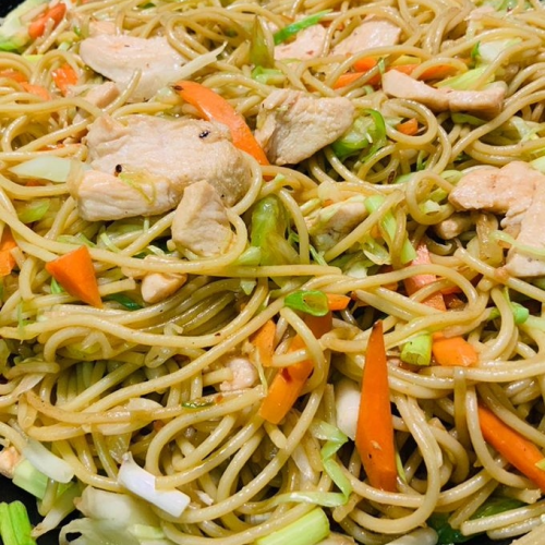 CHOW MEIN POLLO