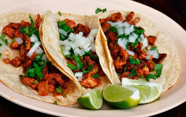 TACO AL PASTOR